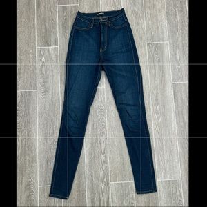 Fashion Nova curvy skinny jeans; SIZE 25